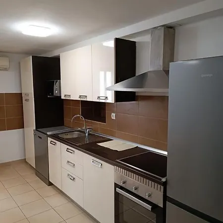 Apartment Dujas